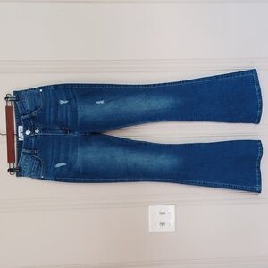 NWOT's VIPONES Med-Wash Hi-rise Flared Dist. Denim Stretch Jeans W-4